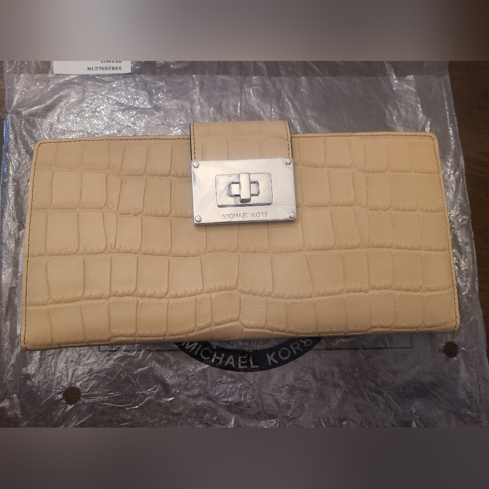 Michael Kors Large Wallet